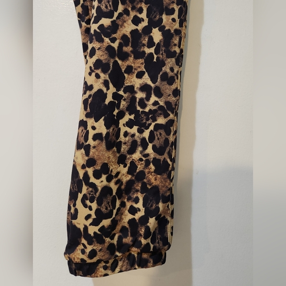 Women's Cheetah Print Lightweight Jogger, Size L - Picture 7 of 11